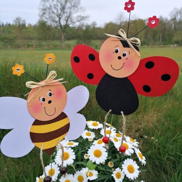 Marienkäfer und Biene aus Bastelpapier