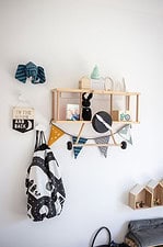DIY Flugzeug-Regal für das Kinderzimmer selber bauen