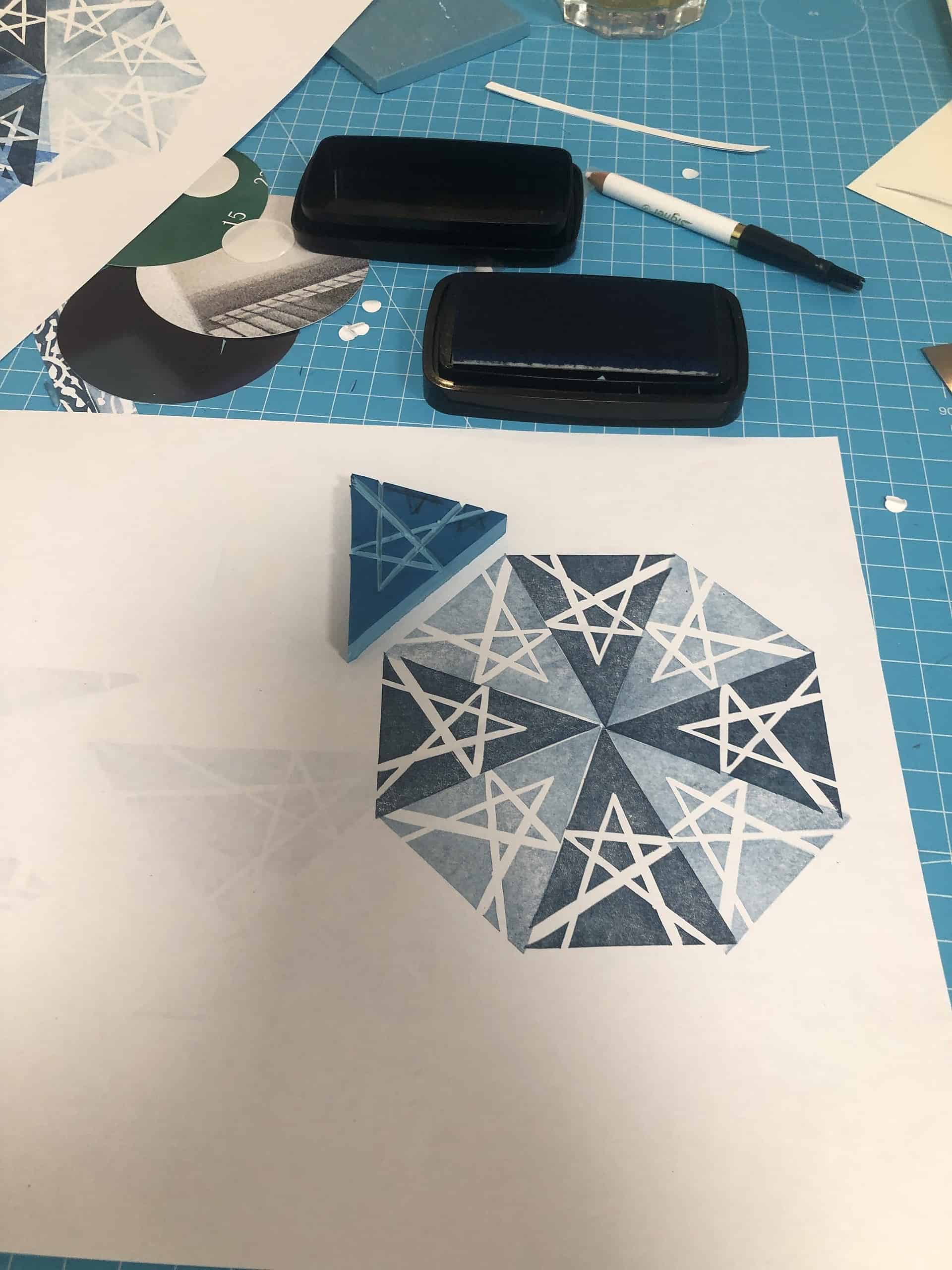 FUROSHIKI mit selbstbedruckten Stoff Geschenke verpacken