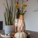 Schlichte und natürliche Herbstdeko: 7 einfache Ideen für schnelle Veränderungen deines Wohnzimmers – mit DIY-Projekten und Freebie