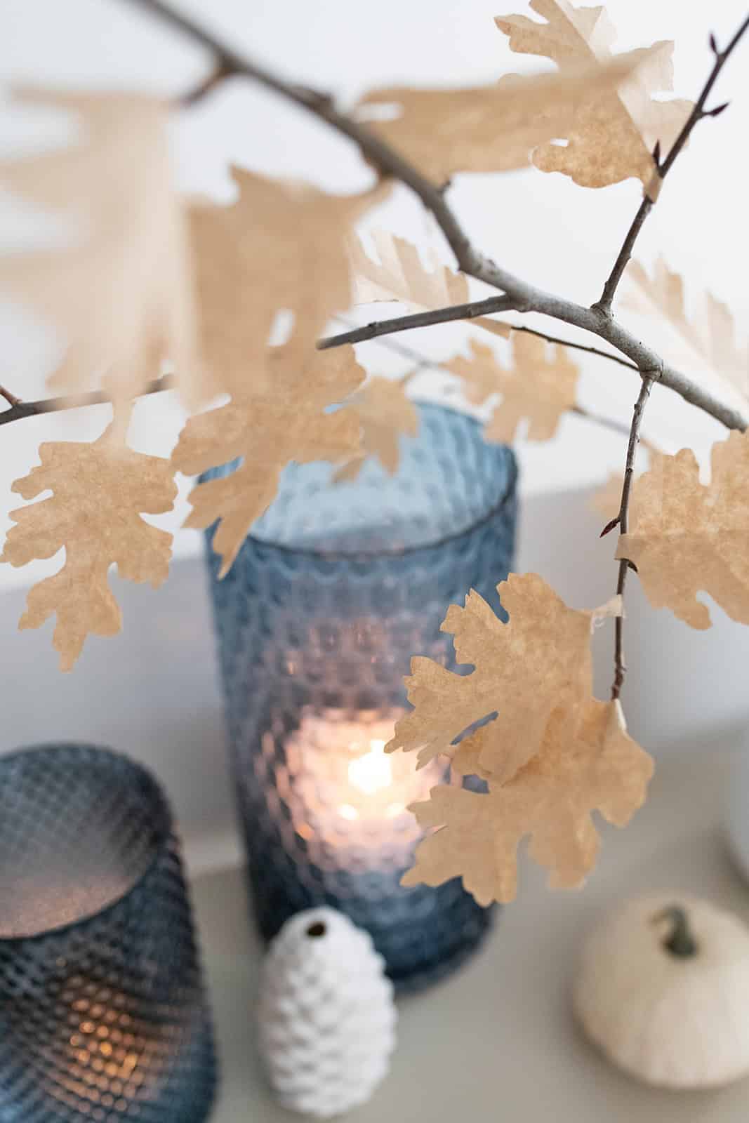 Herbstlaub das ewig hält: Blätter aus Kaffeefilter