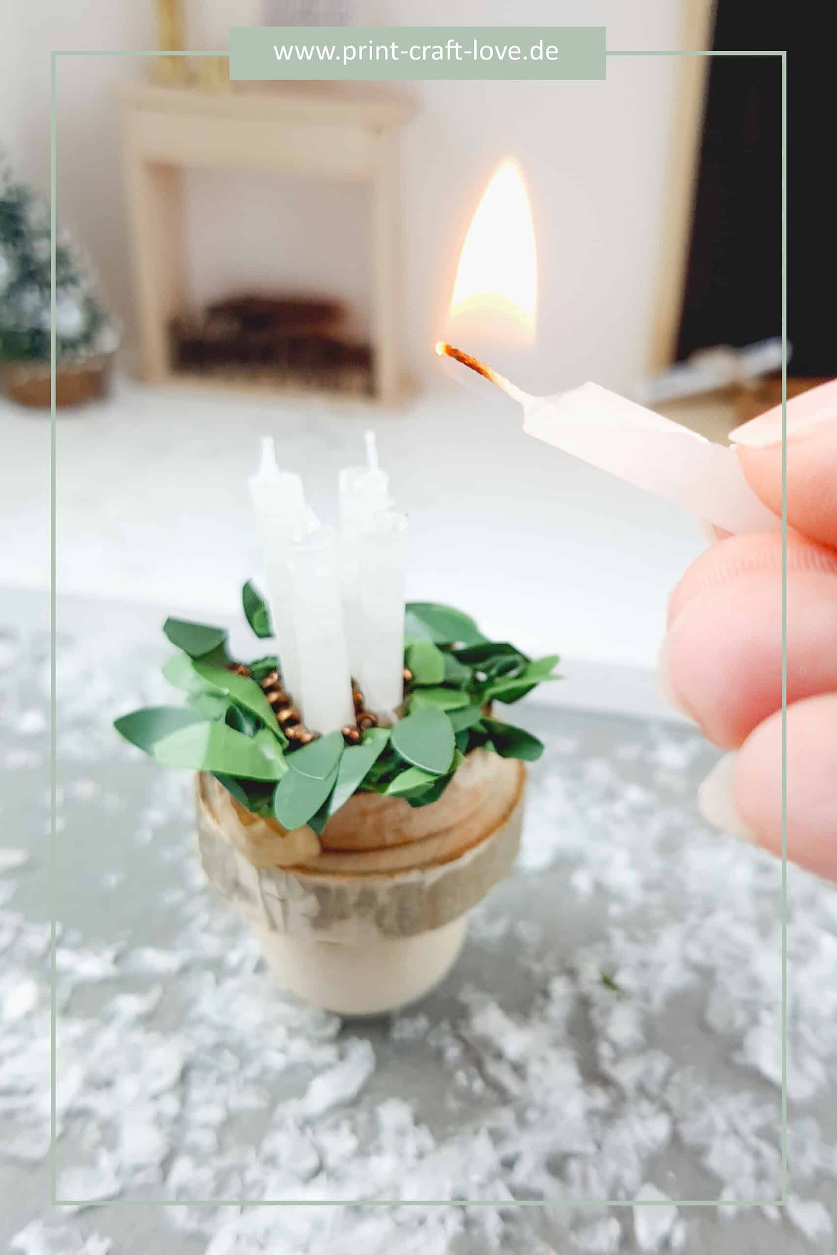 WICHTELTÜR: Der Wichtel bekommt einen Adventskranz