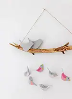 DIY Frühlingsdeko: Filz-Kranz und kleine Frühlingsvögel