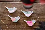 DIY Frühlingsdeko: Filz-Kranz und kleine Frühlingsvögel