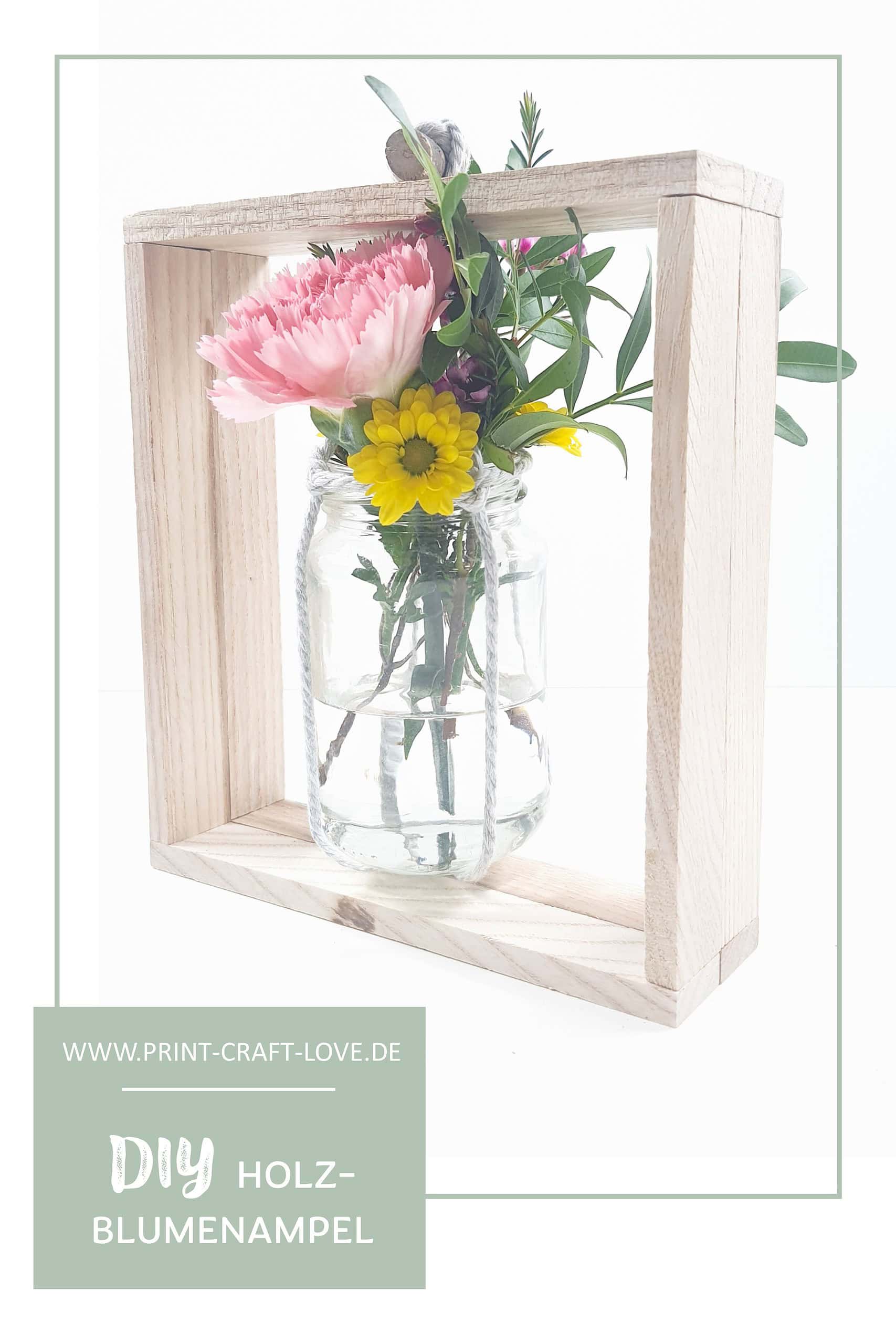 Einfache Blumenampel im Makramee-Look