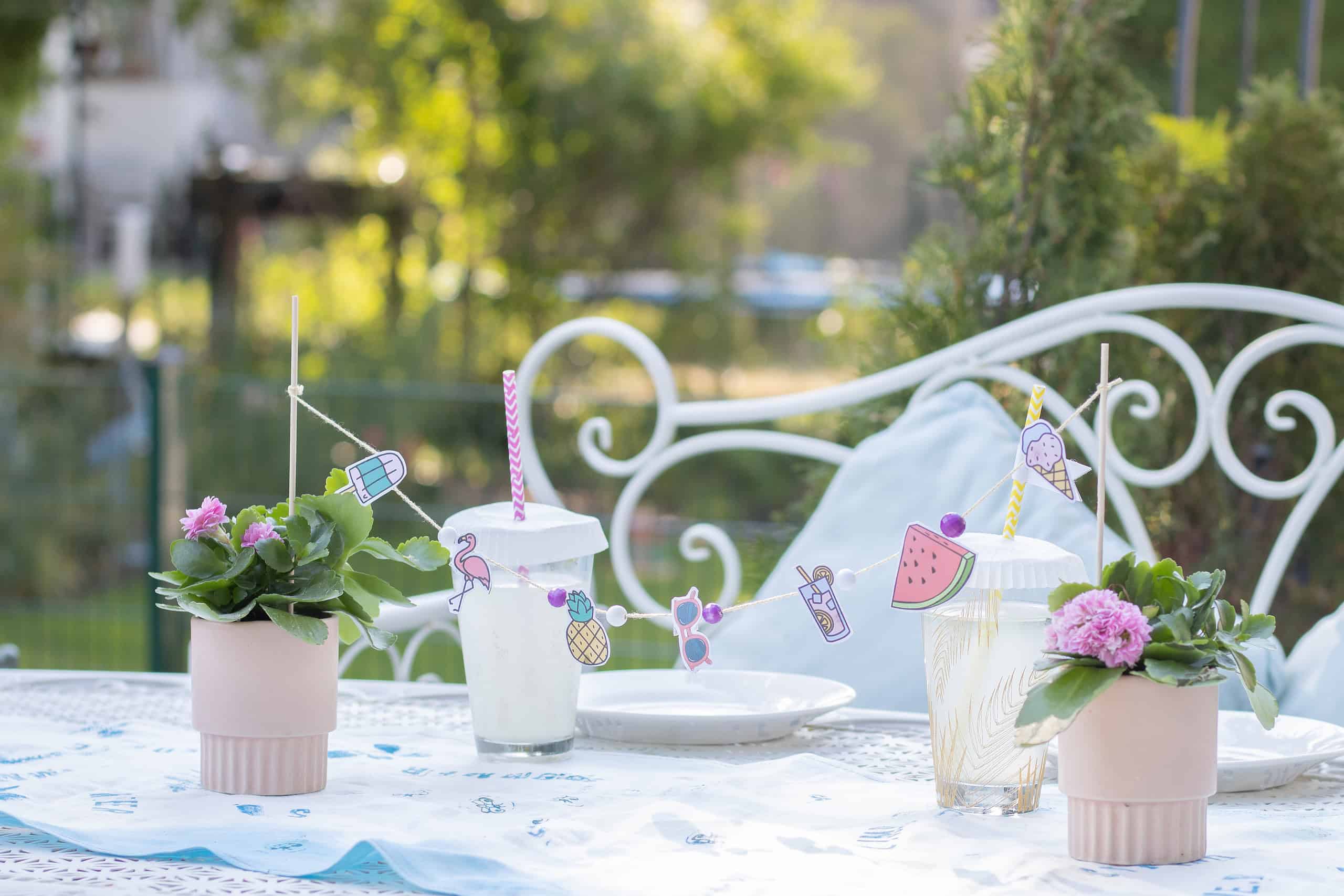 Mini-Girlande als sommerliche Tischdeko