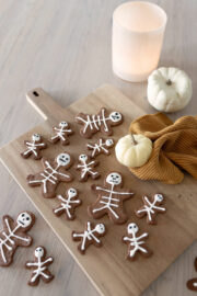 Gruselig lecker: Halloween-Rezept zum Backen von Karl-der-Knöchel-Keksen