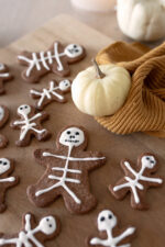 Gruselig lecker: Halloween-Rezept zum Backen von Karl-der-Knöchel-Keksen