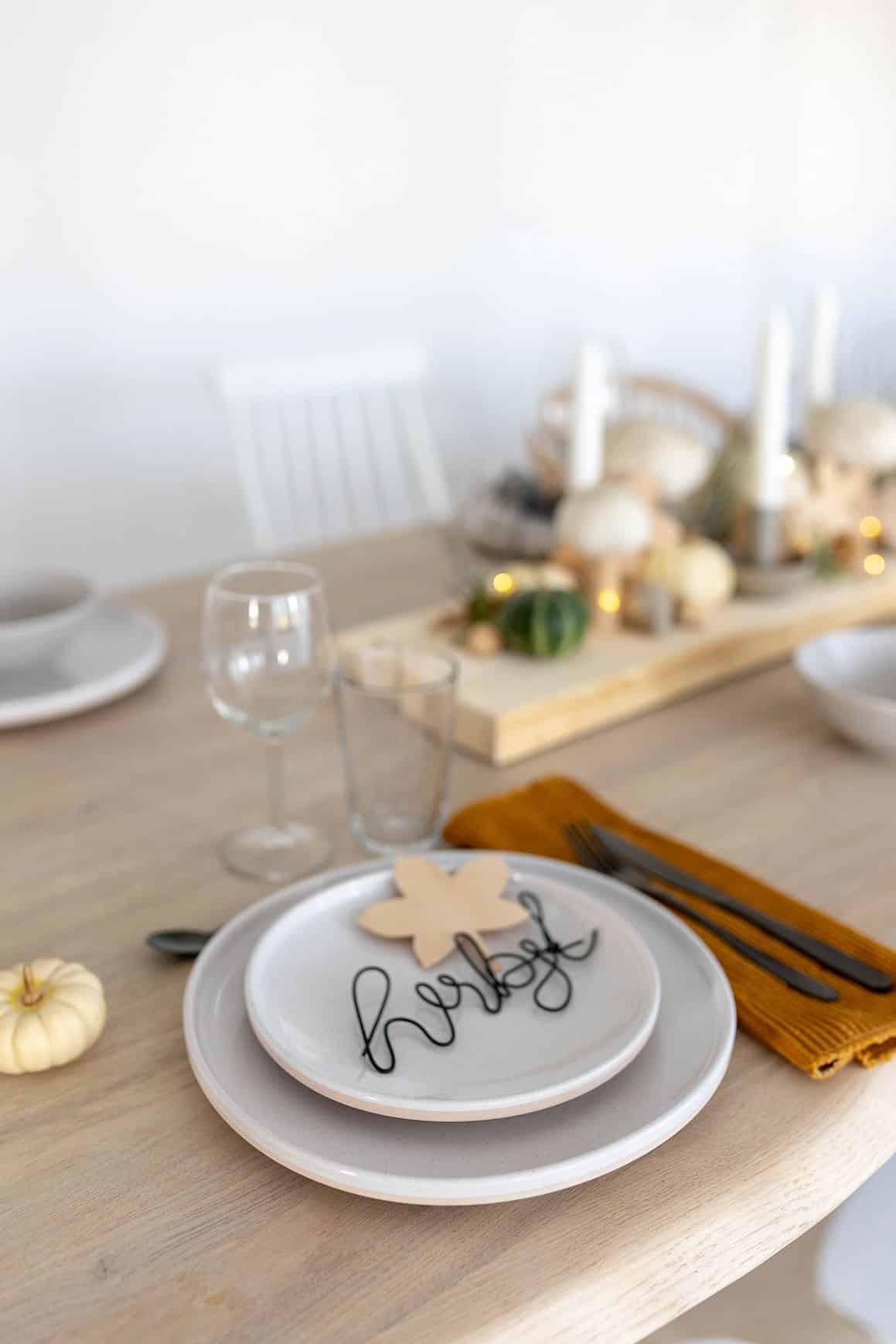 Herbstliche Tischdeko: DIY-Ideen im skandinavischen Stil