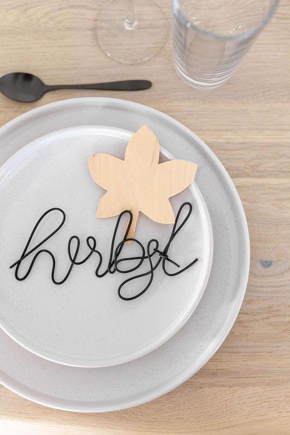 Herbstliche Tischdeko: DIY-Ideen im skandinavischen Stil
