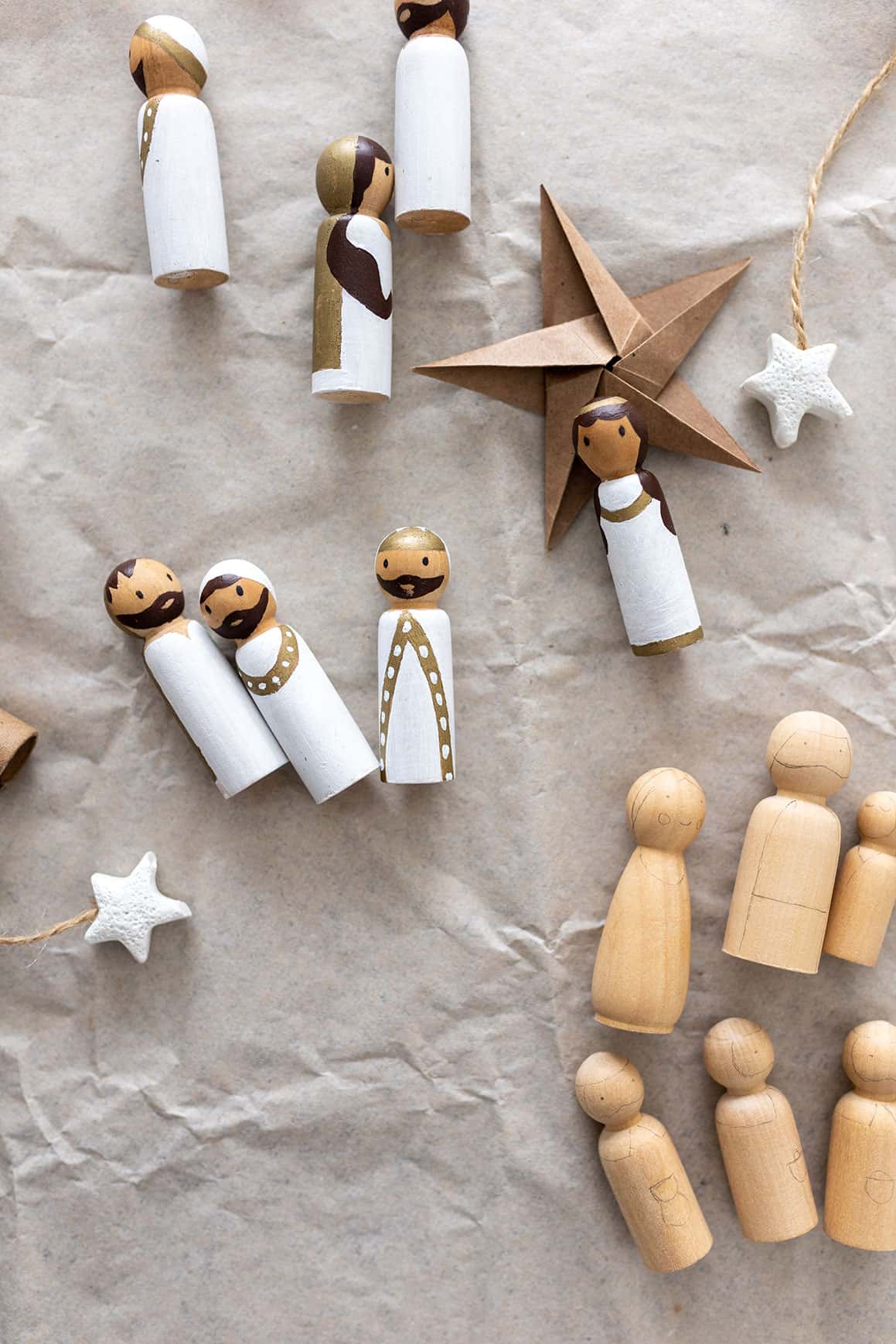 DIY-Anleitung für eine Weihnachtskrippe – Holz-Krippenfiguren für Kinder basteln