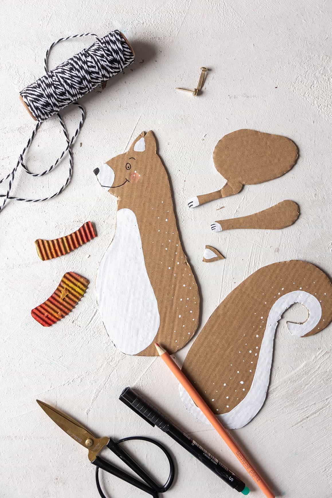 Bastelidee mit Upcycling: Komm, wir basteln uns ein Eichhörnchen