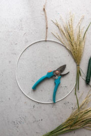 DIY Herbstkranz aus Gräsern binden