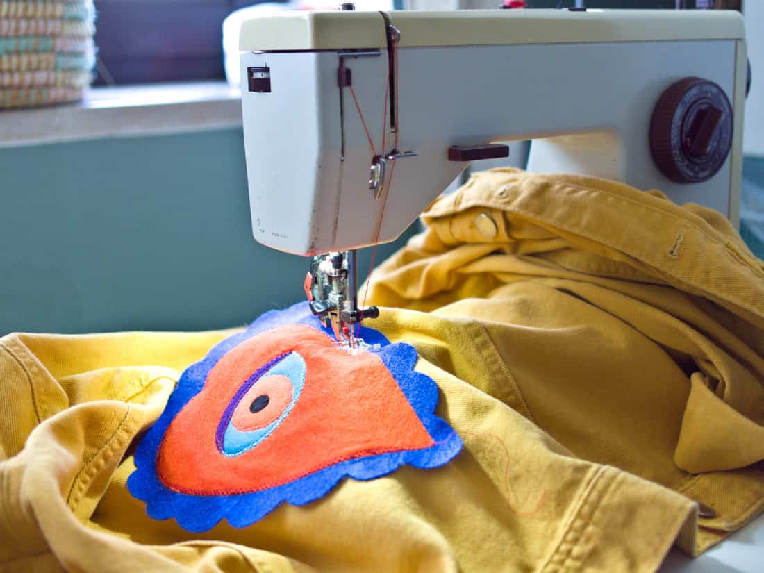 Jeansjacke selbst gestalten mit Filz ☻ mit gratis Plotterdatei