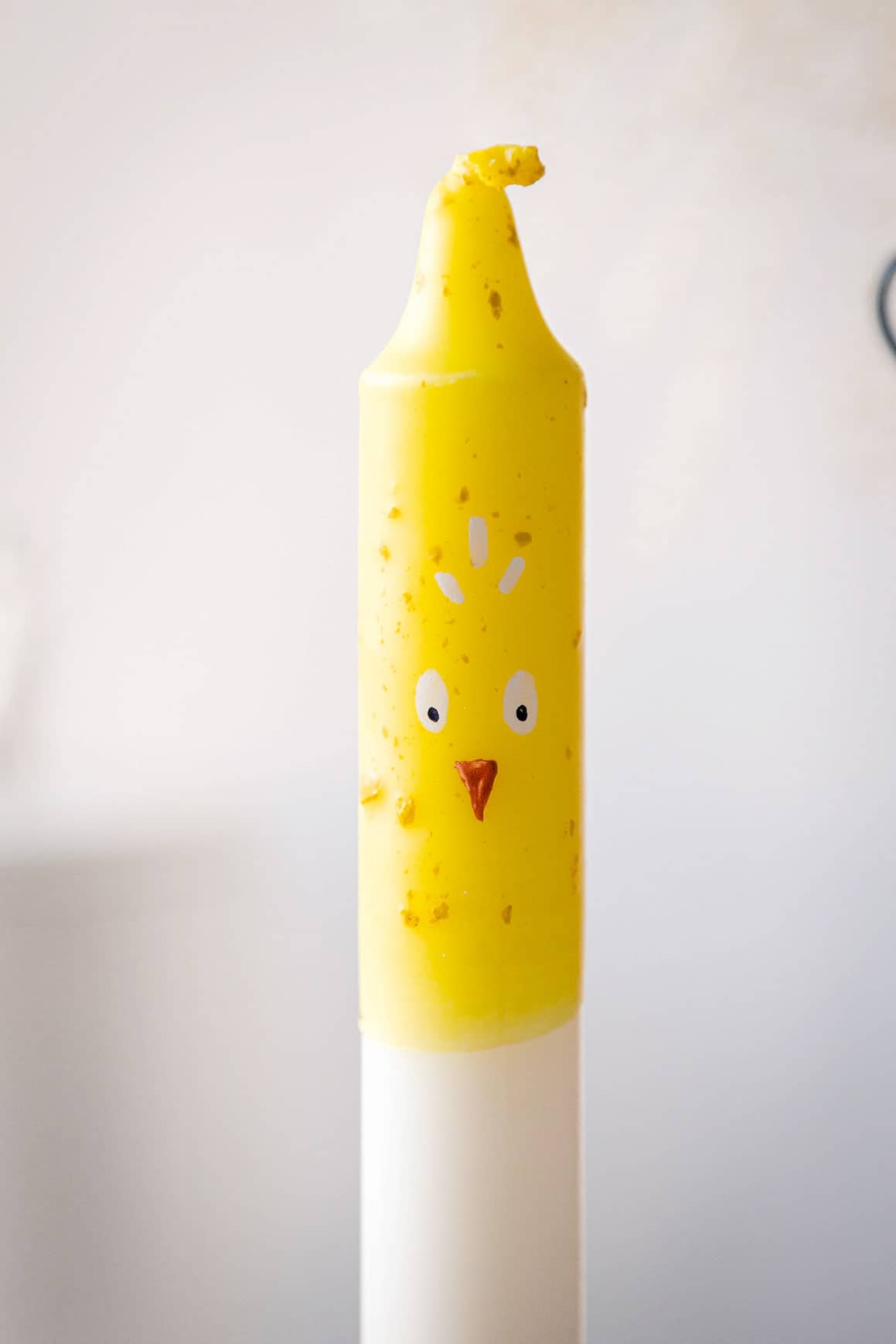 Kerzen färben als Ostergeschenk: Hasen und Küken Kerzen basteln
