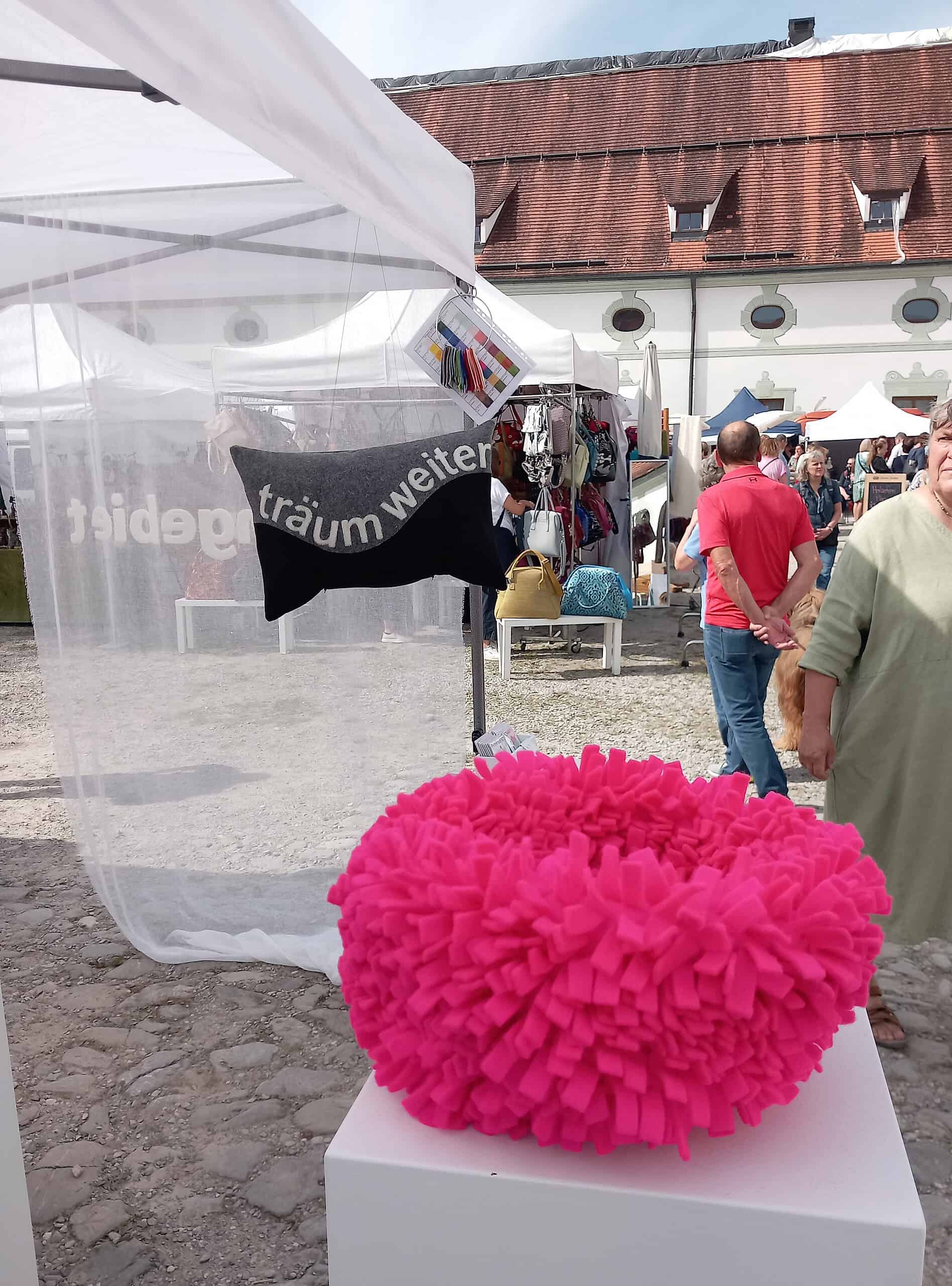 Textilmarkt Benediktbeuern