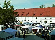 Textilmarkt Benediktbeuern