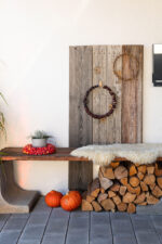 Moderne Herbstdeko für den Hauseingang mit Zieräpfeln – einfach & natürlich selbst gemacht