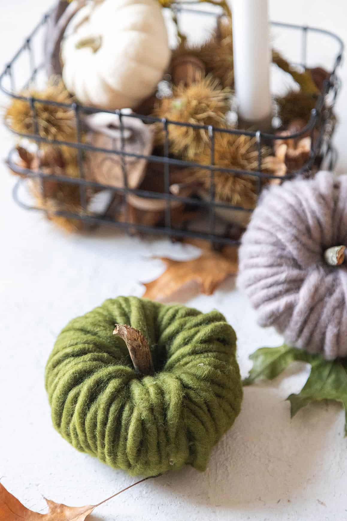 Kürbis basteln mit Wollkordel – einfache DIY-Herbstdeko selbst machen