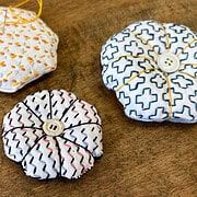 Sashiko in Farbe: Buntes Nadelkissen sticken