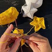Strickkurs im Advent: Stern als Weihnachtsdeko