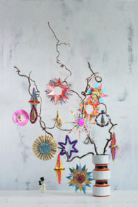 Kitsch dich glücklich – Glanz & Gloria für deinen Winterzweig