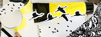 Kreative Bastelmaterialien für Handmade Kultur, inklusive Papier, Stempel und Dekorationen für DIY-Projekte.