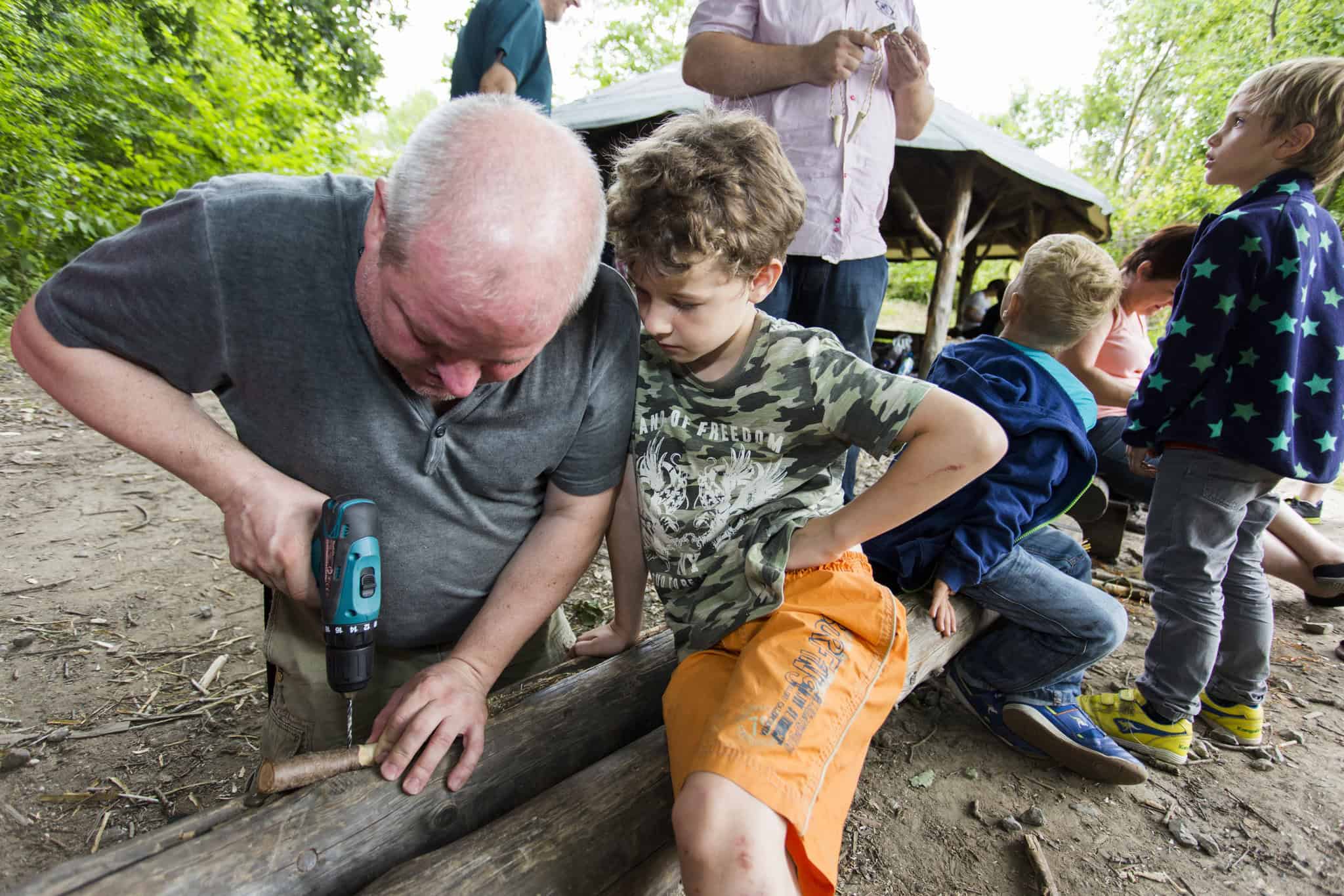 Wildniswissen – Survival mit den WaldläuferInnen? Aber natürlich! / 7-Tage-Ferienprogramm 2026 für Familien