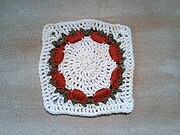 Granny Square mit Kürbissen - Häkelanleitung für eine herbstliche Deko