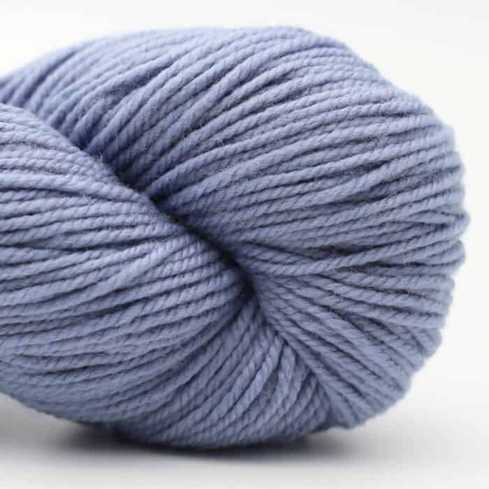 Mokosh Merino d'Arles GOTS 100g Stranddistel Blau - Hey Mama Wolf
